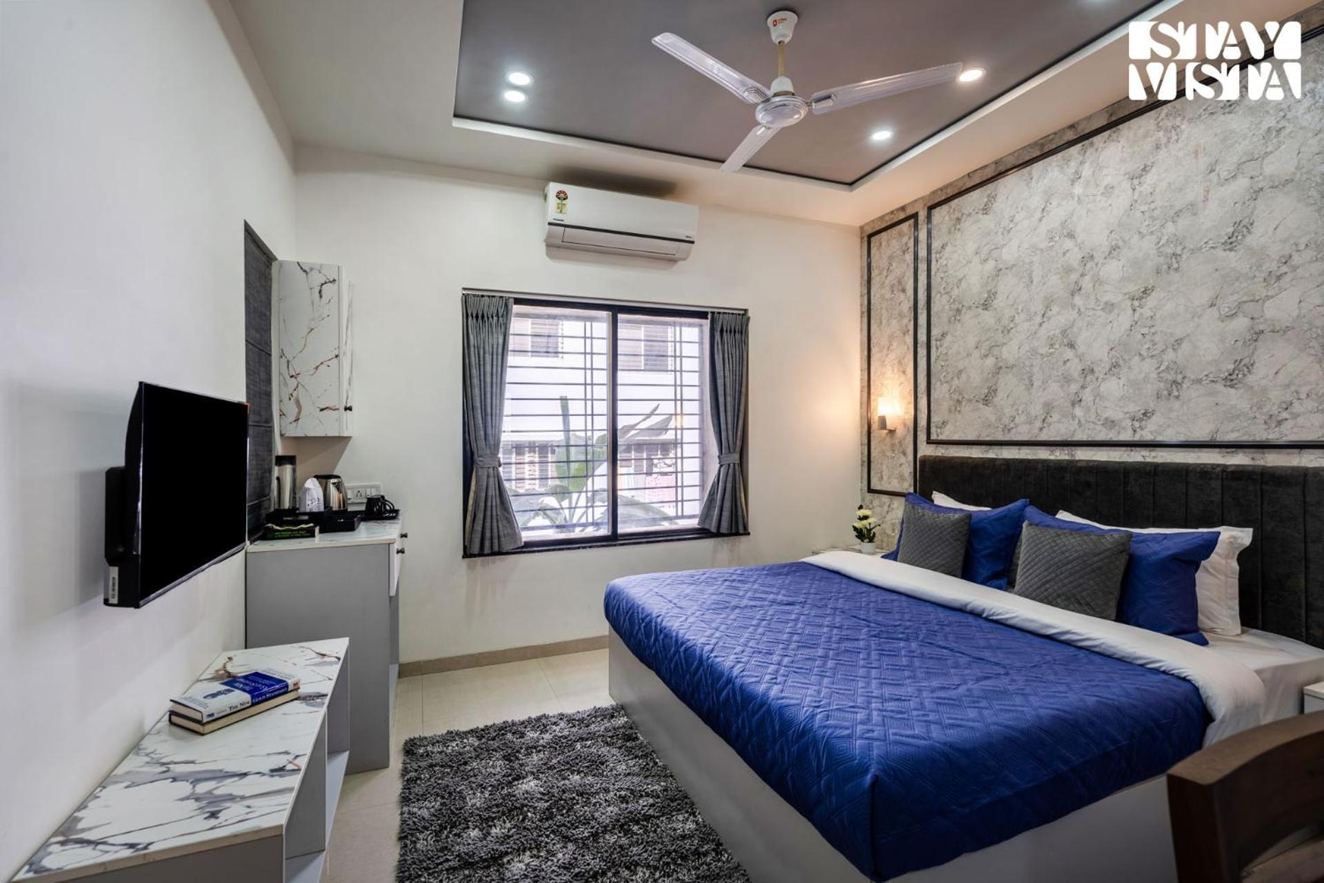 Serenity Meadows With Pool By Veo - Part Of Stayvista Nashik Εξωτερικό φωτογραφία