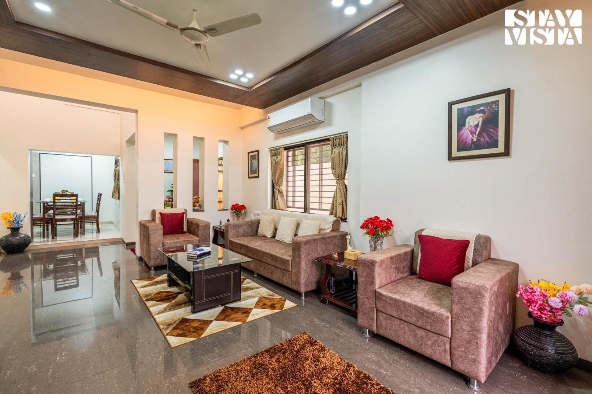 Serenity Meadows With Pool By Veo - Part Of Stayvista Nashik Εξωτερικό φωτογραφία